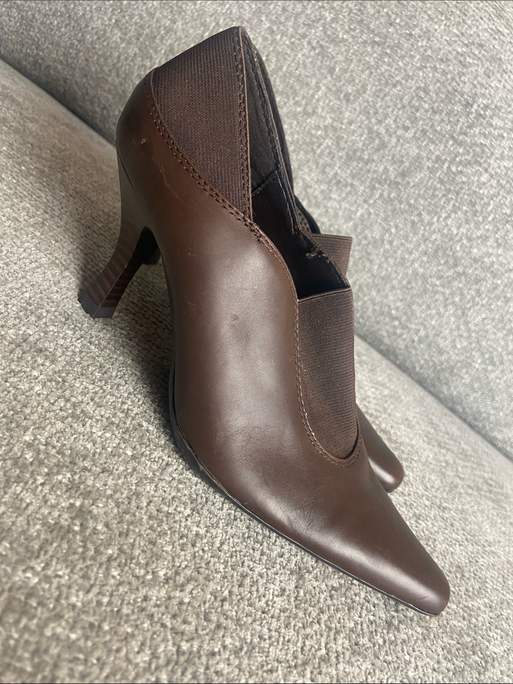 Nickels Dark Brown Pointed-Toe Elastic Slip-On Heels size 5 1/2